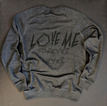 "LOVE ME" sweat charcoal